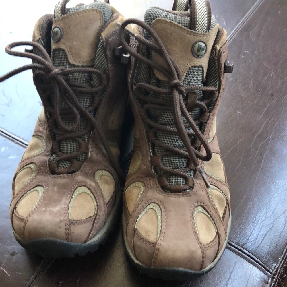 Woman’s boots